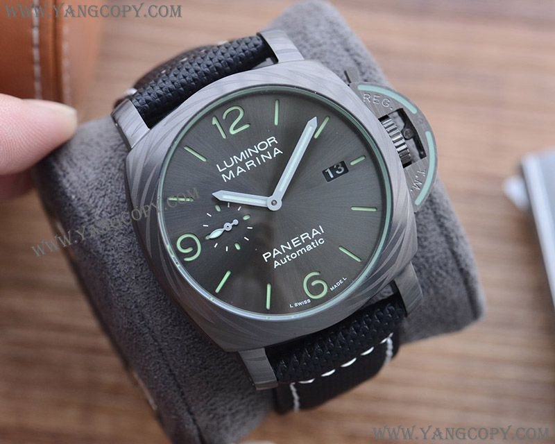 パネライ スーパーコピー 新作 ルミノール マリーナ 44mm トリロジー PAM01118