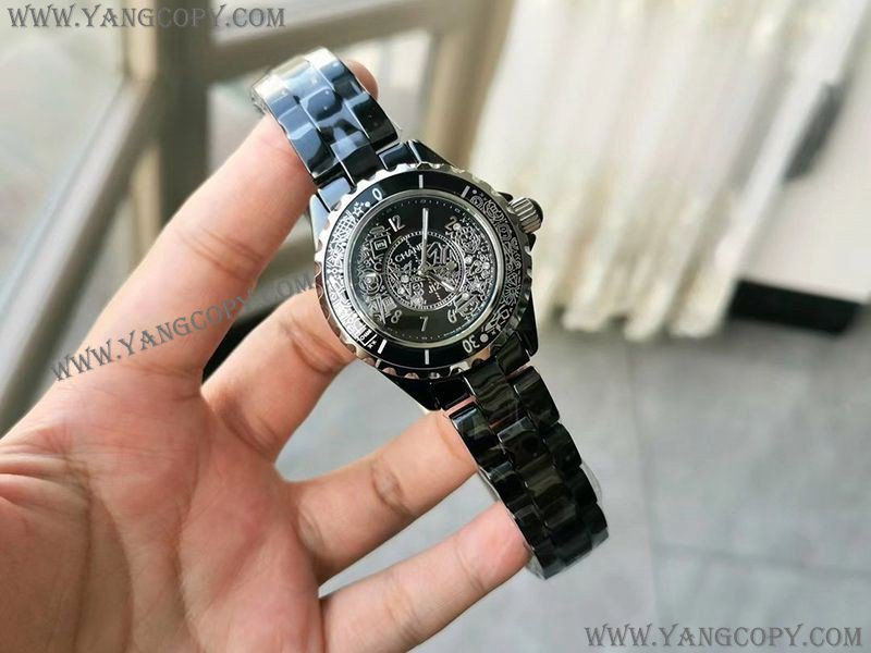 シャネル 偽物 J12 33mm・38mm ブラックセラミック shy13878
