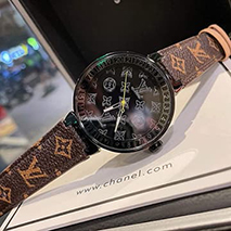 ルイヴィトン スーパーコピー 時計 タンブール ストリート ダイバー 40mm vuj15515