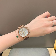 ルイヴィトン 偽物 タンブール クロノグラフ 41mm vus94124